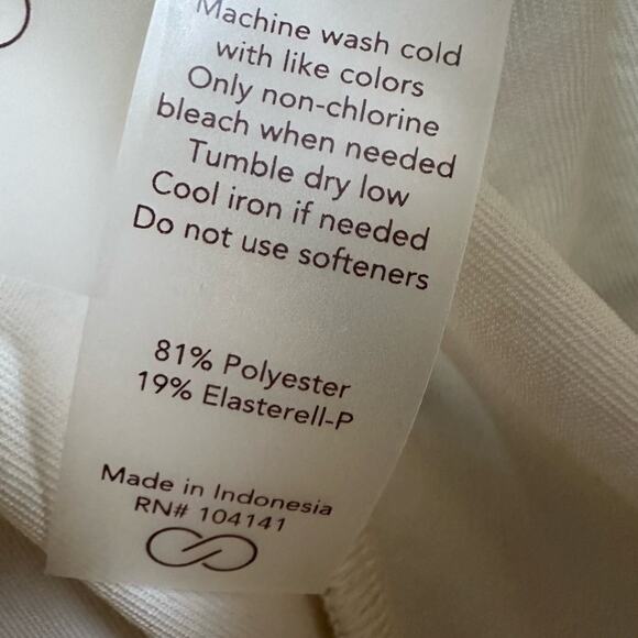 Calia by Carrie Underwood Butter Yellow Paperbag Wrap Skort Shorts Small - Picture 5 of 5